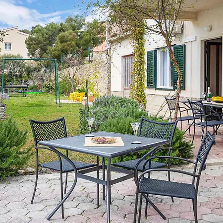Διαμέρισμα Gorgeous In With Kitchen Ποντστράνα